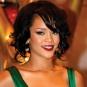 rihanna_red_lips2.jpg