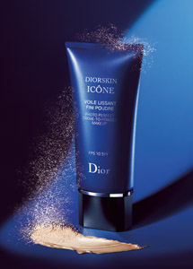 Dior Icone tekoči puder
