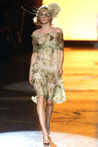 Pomlad - poletje in jesen - zima 2002 Haute Couture